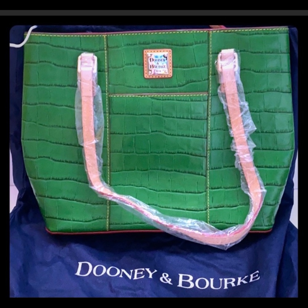Dooney & Bourke BNWT -